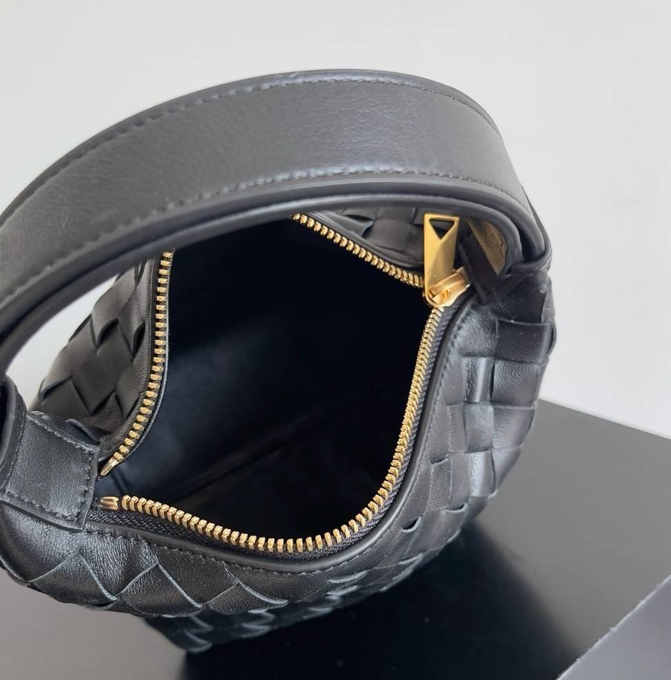 i1710913085_9228_5-1 i1710913085_9228_5-1