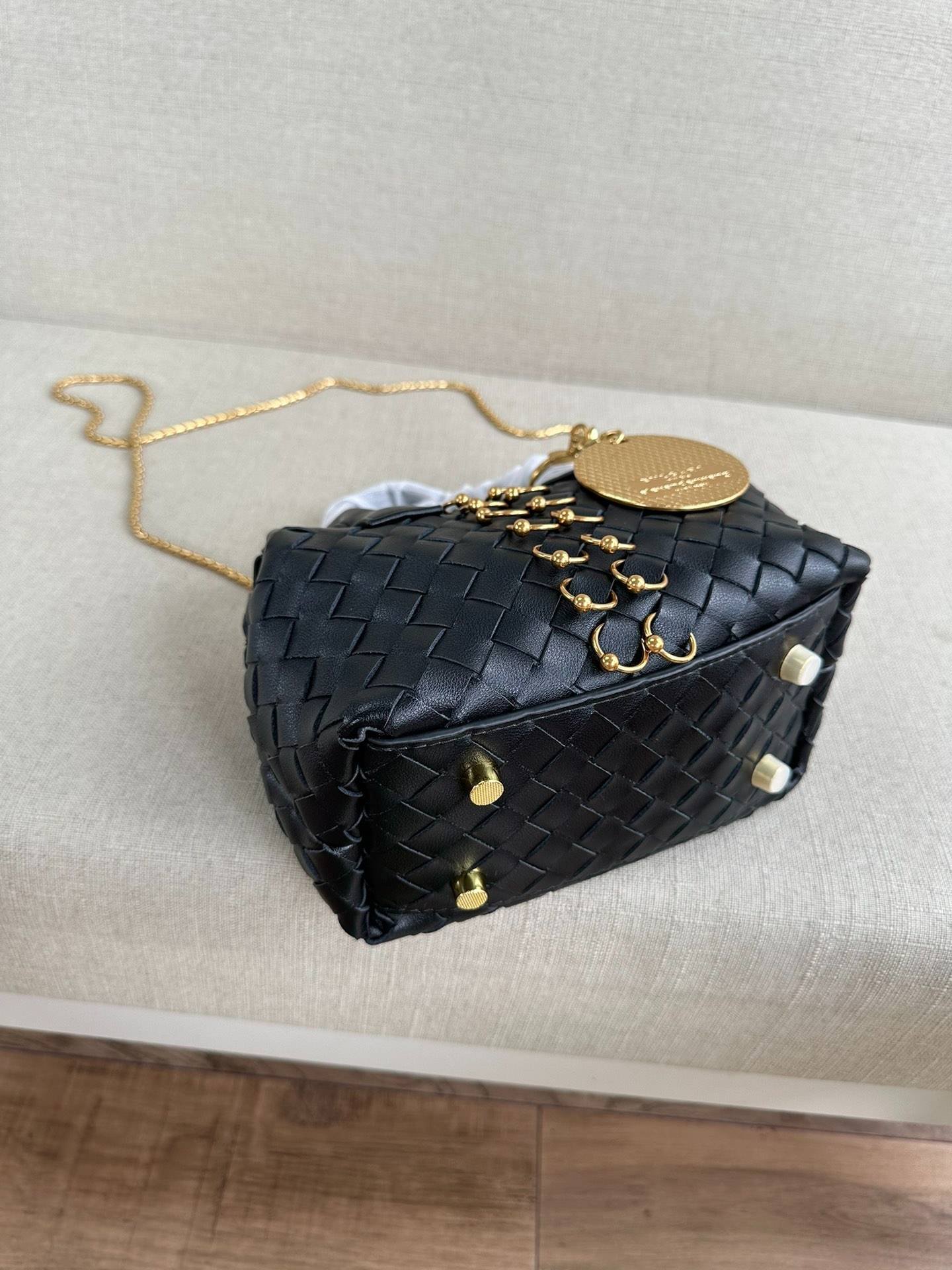 i1711458500_1746_1-1