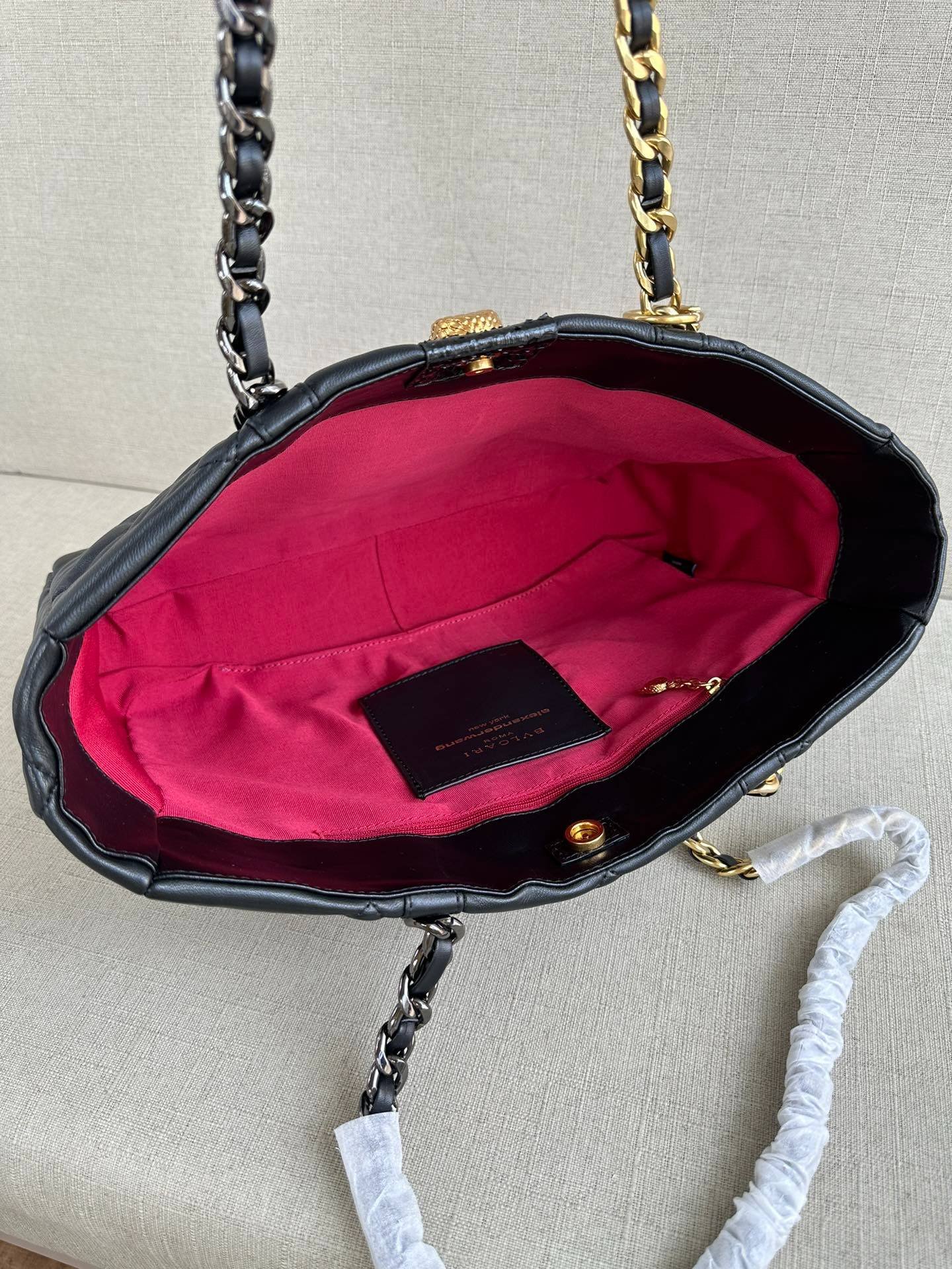 i1712843966_1239_4-1 i1712843966_1239_4-1