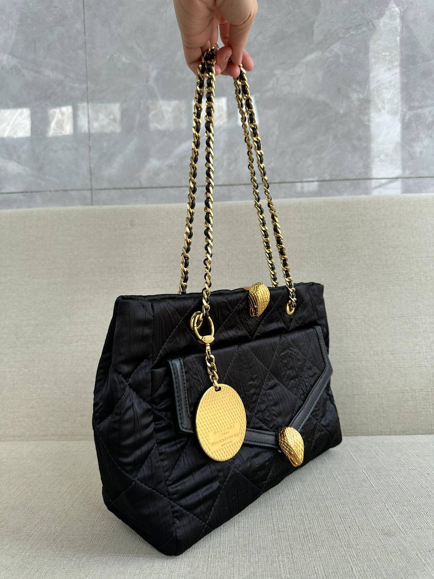 i1712844283_2337_0-1 i1712844283_2337_0-1