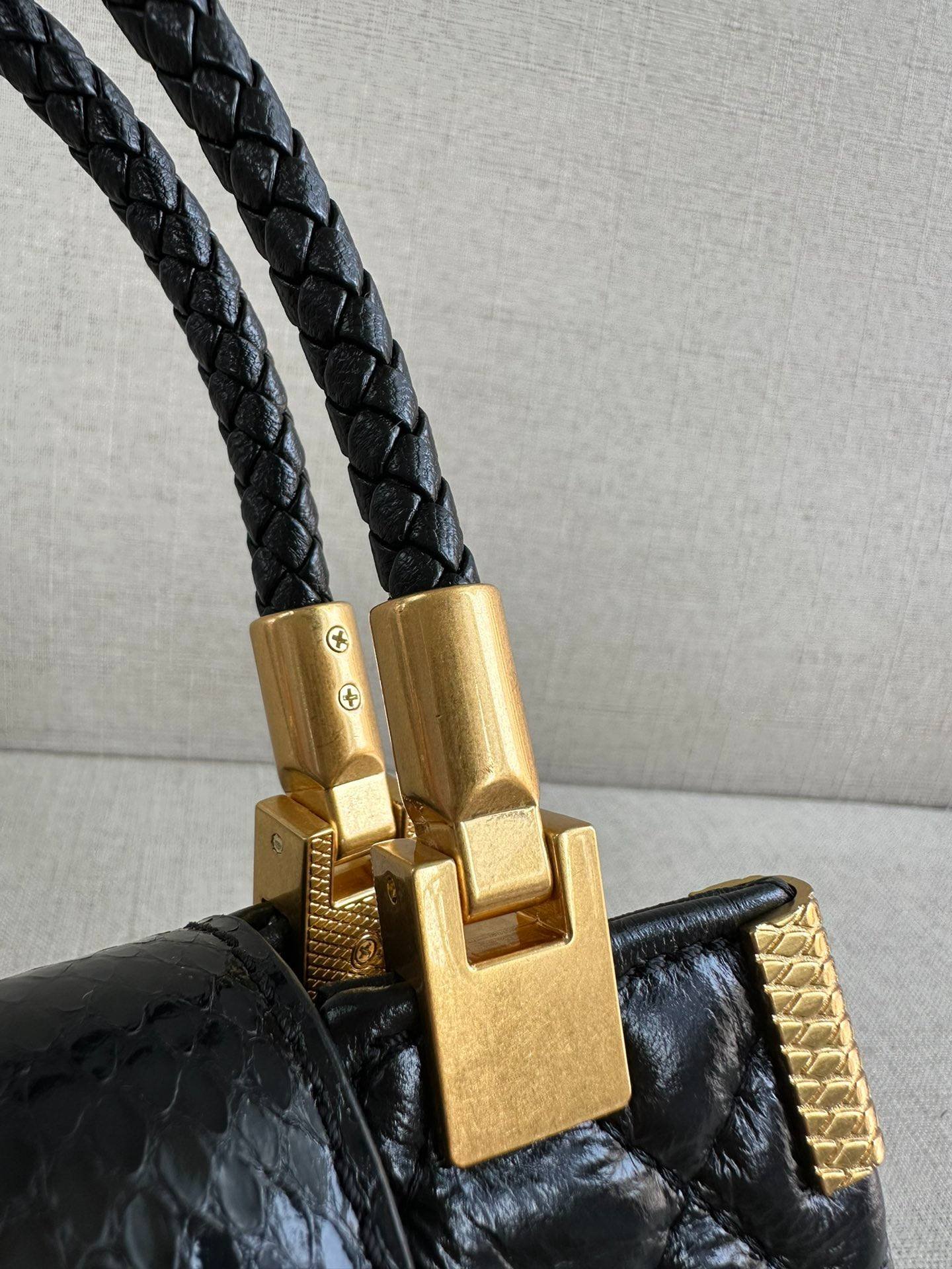 i1712844487_2027_6-1 i1712844487_2027_6-1