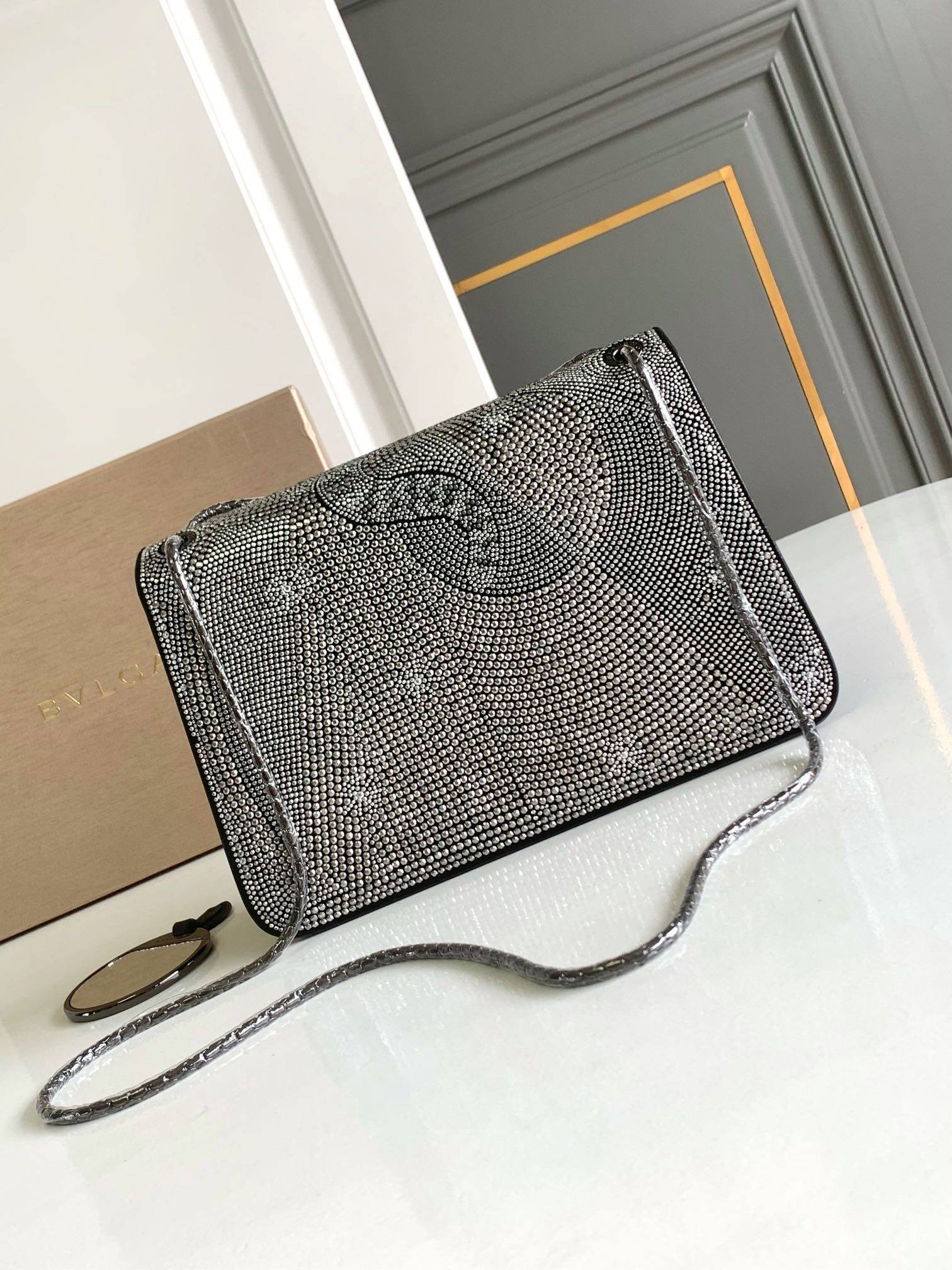 i1715498211_9544_2-1