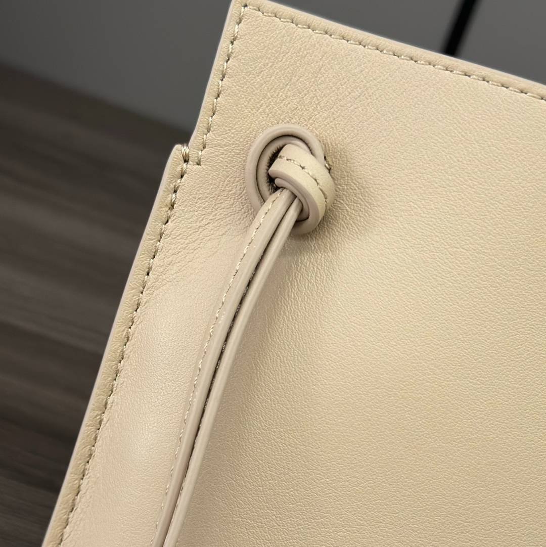 i1715618968_6484_1-1