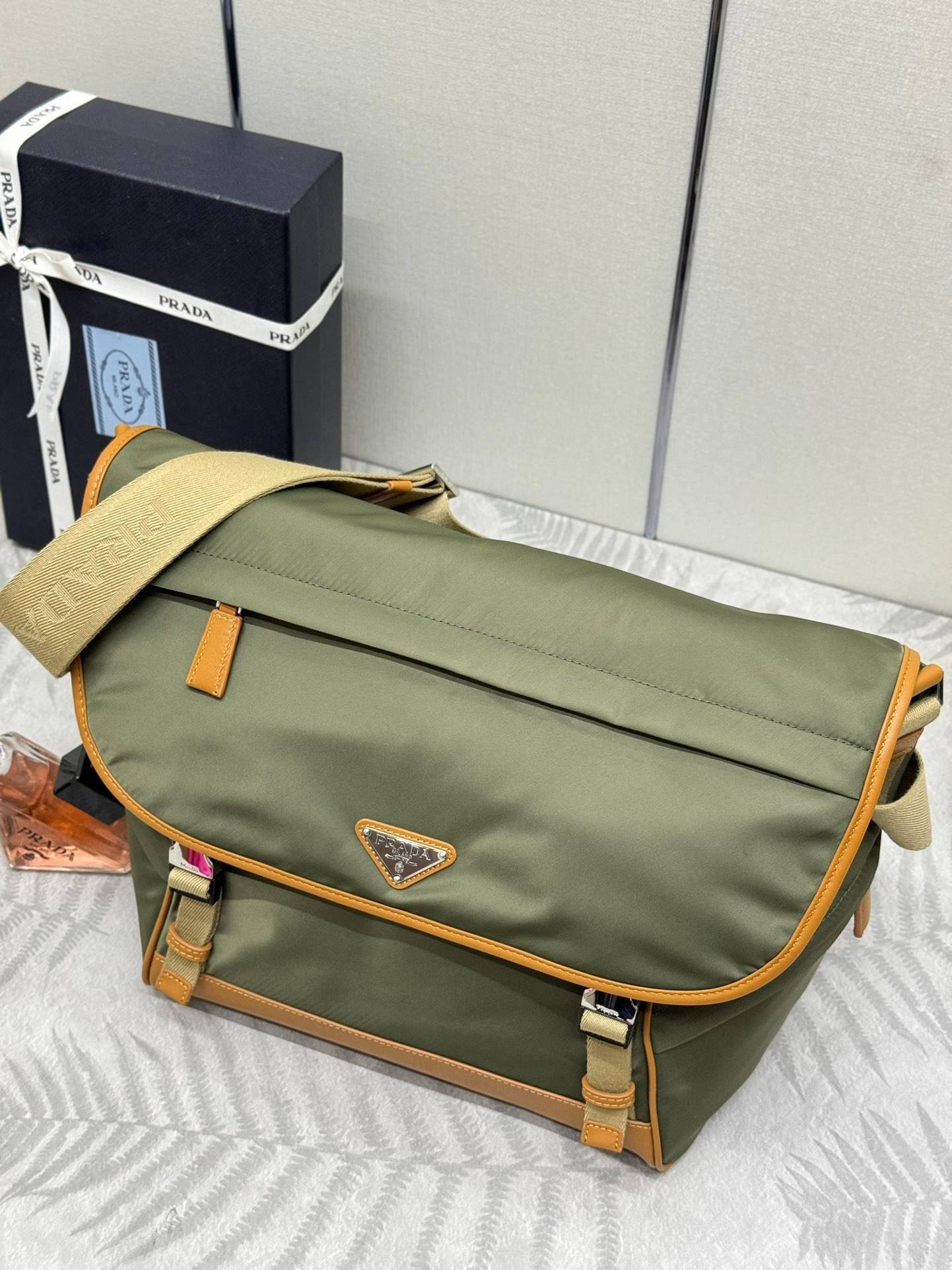 i1720631459_2193_1-1