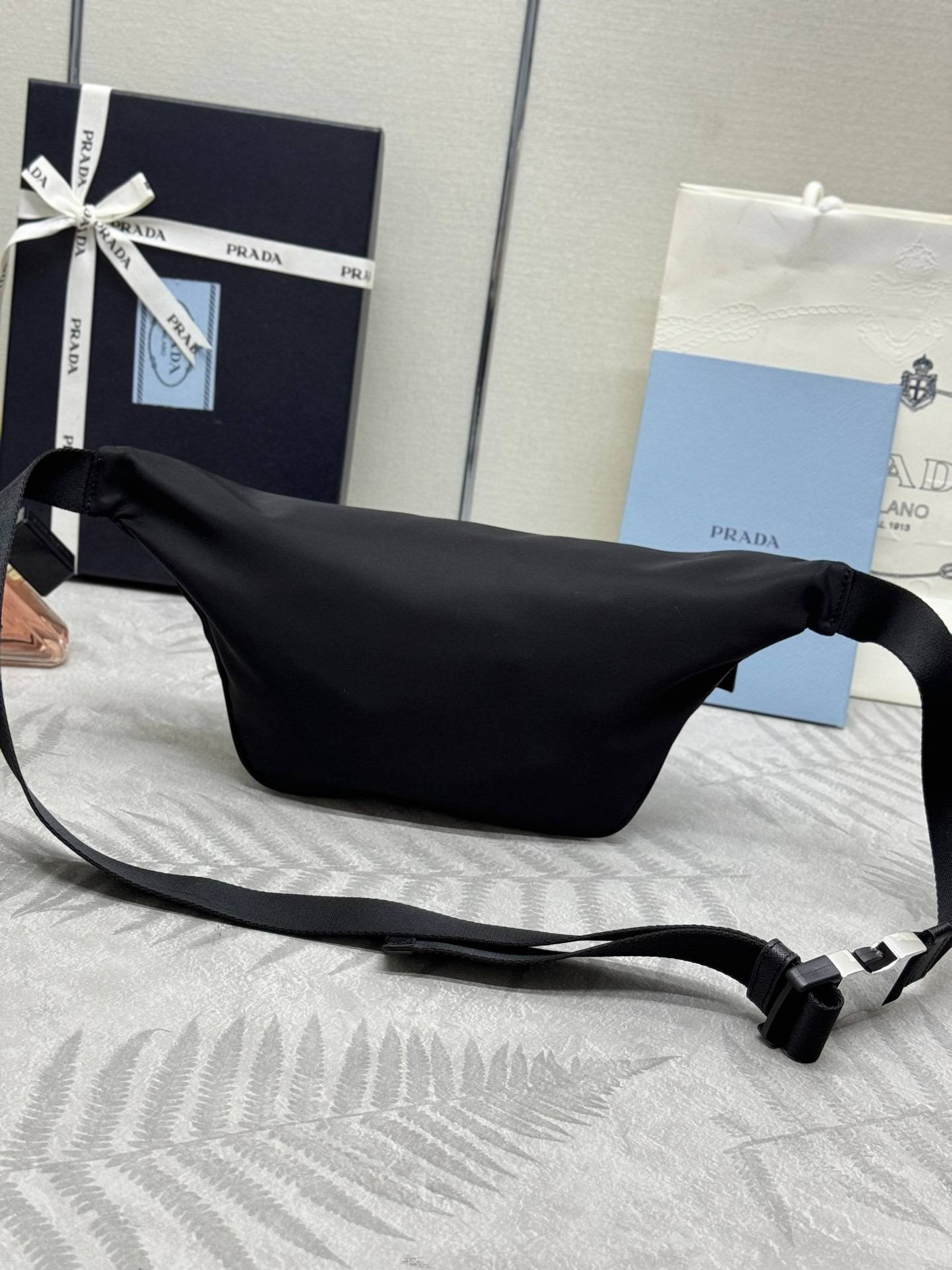 i1721713611_823_2-1 i1721713611_823_2-1