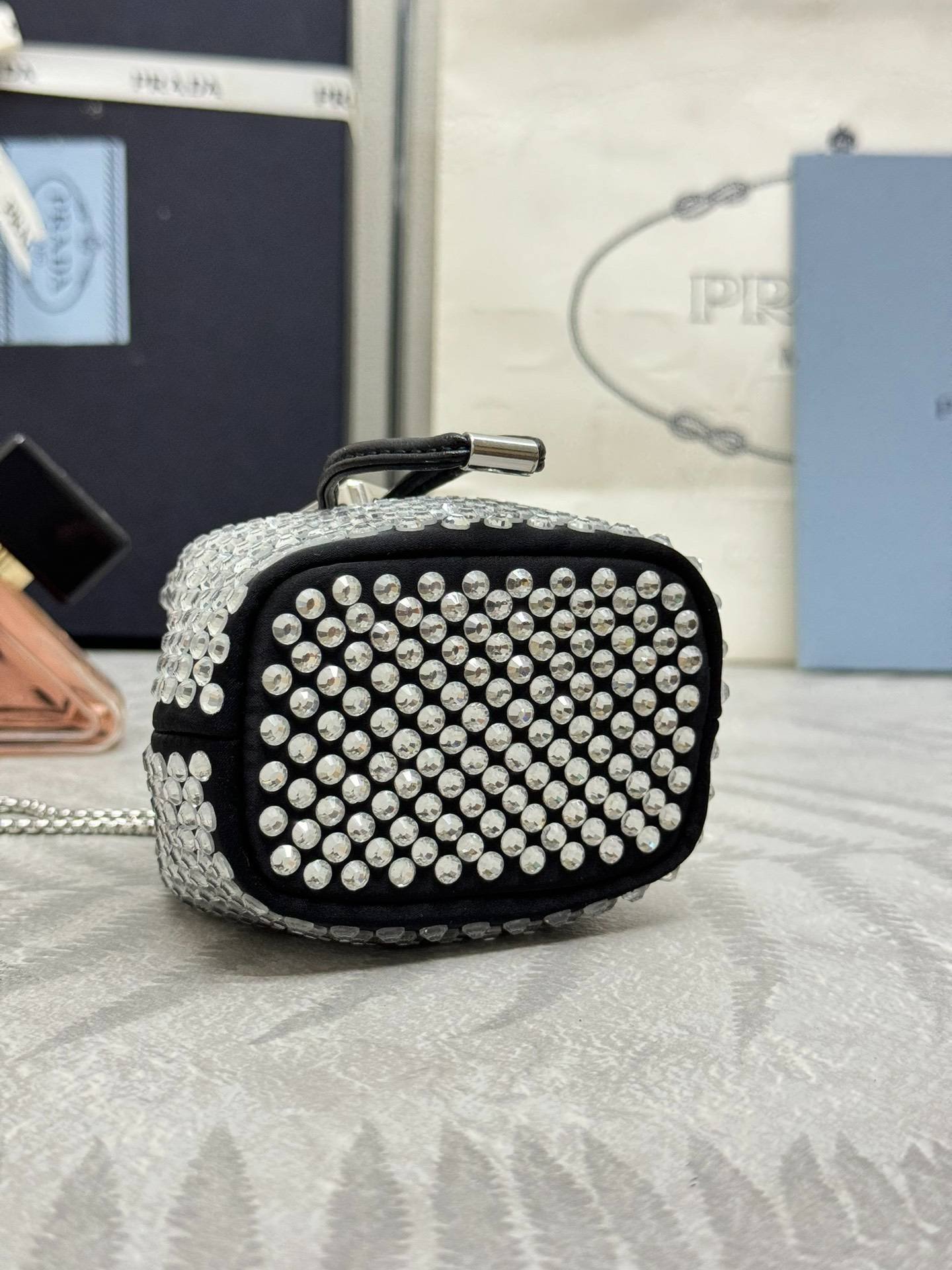 i1722532781_8439_3-1