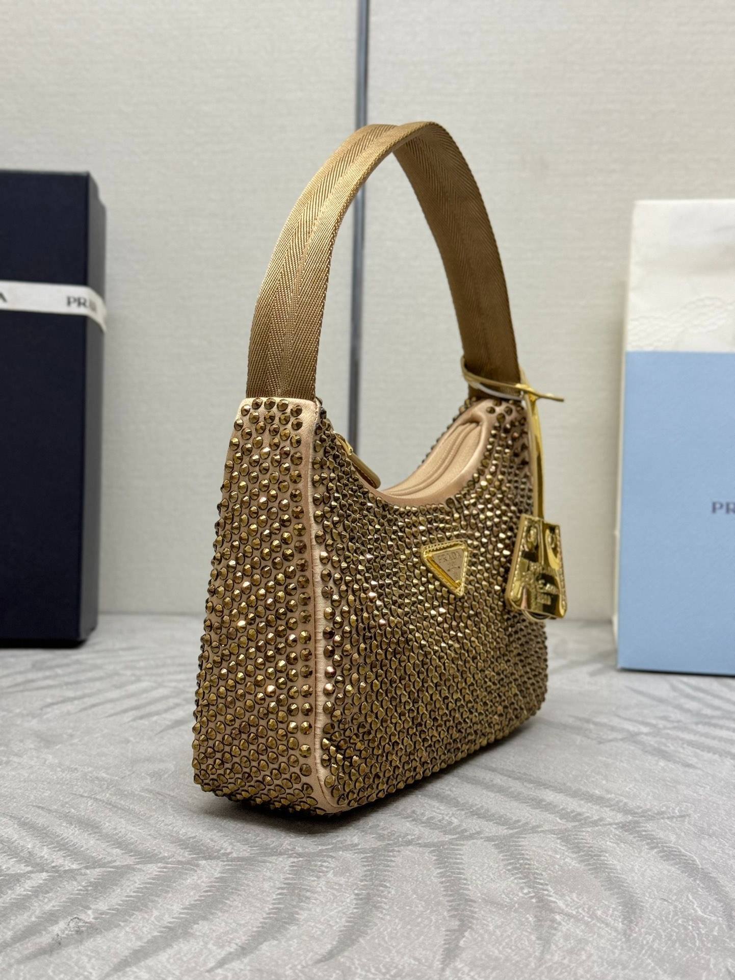 i1722589357_2520_2-1