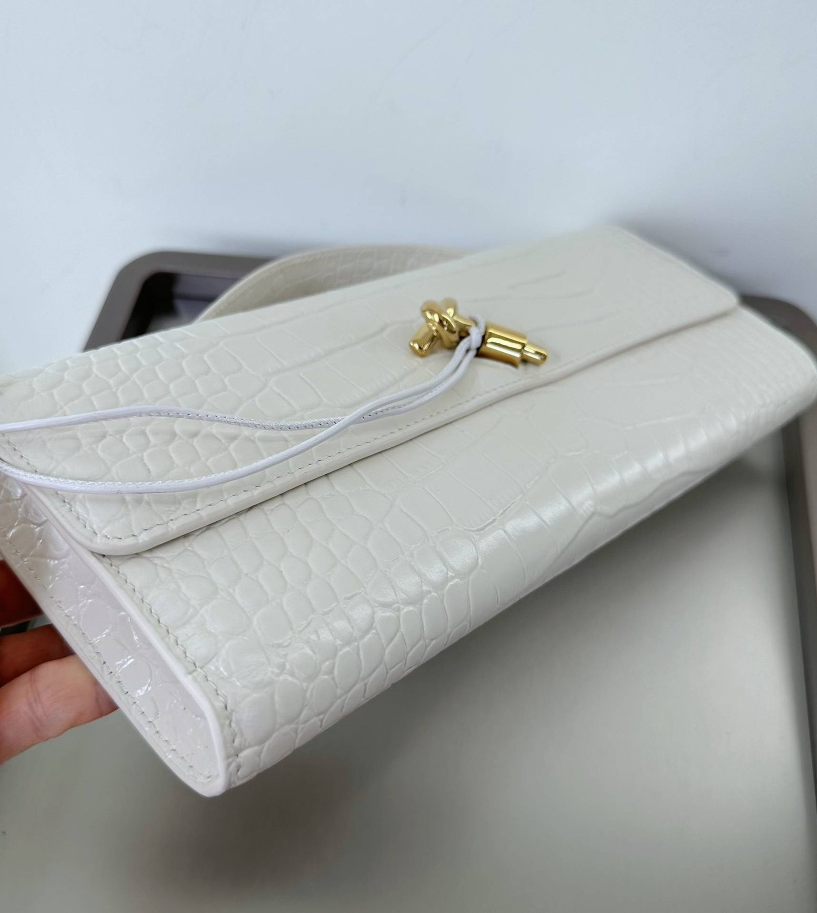 i1723609827_4233_0-2 i1723609827_4233_0-2