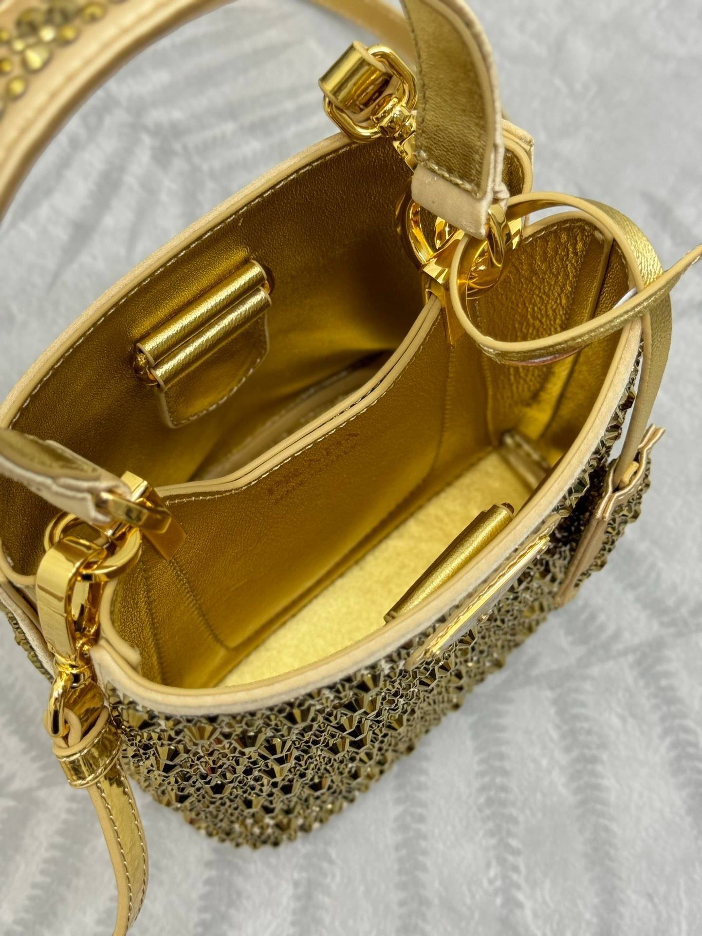 i1725475424_9770_5-1