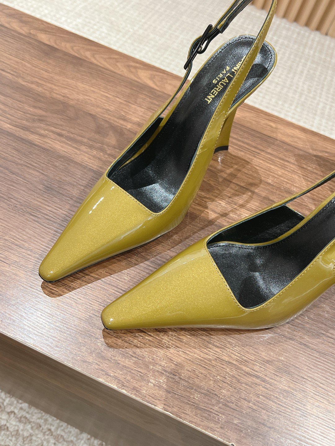 a1702758237464_3305-1 a1702758237464_3305-1