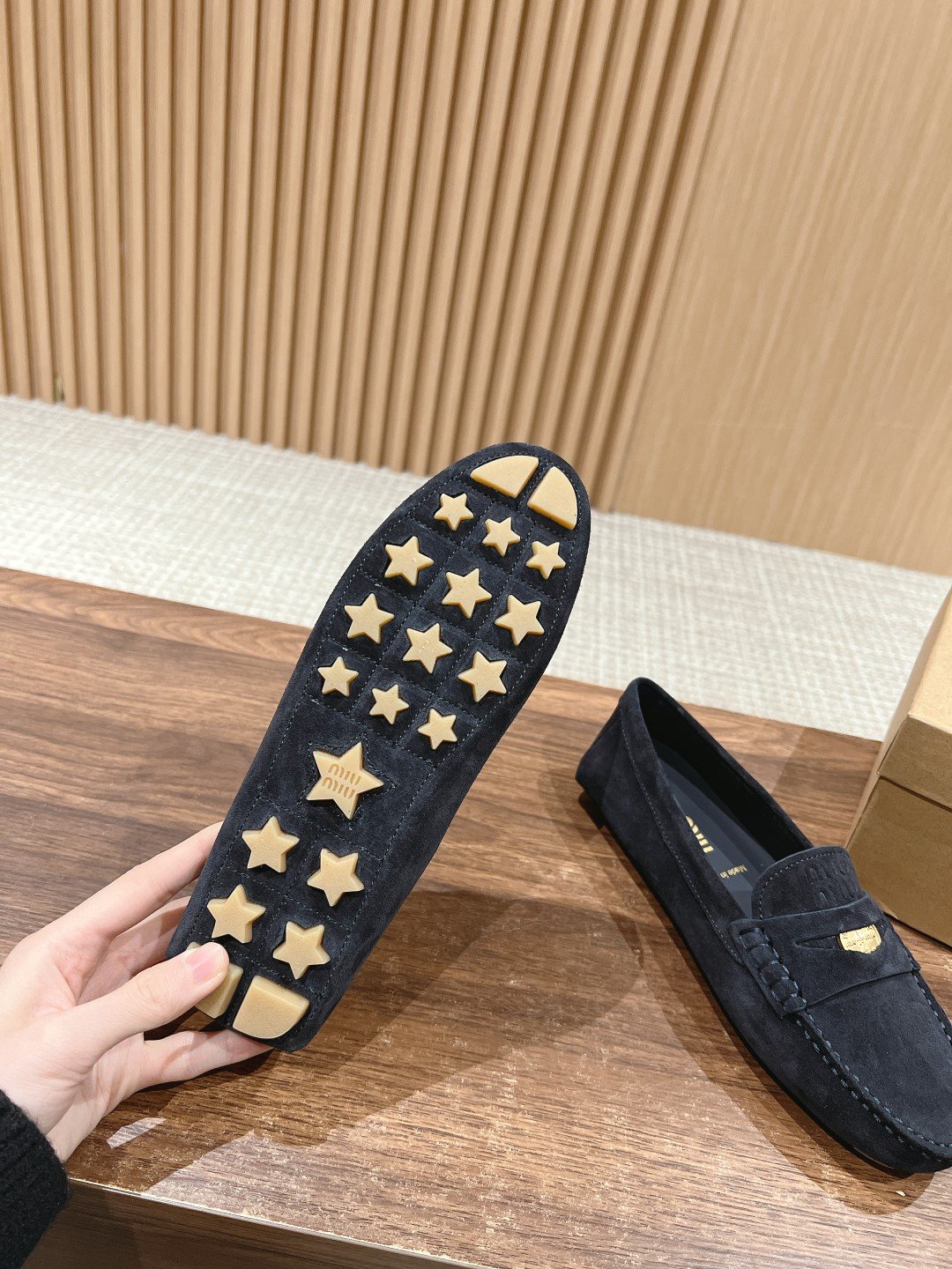 a1704538890675_1451-1