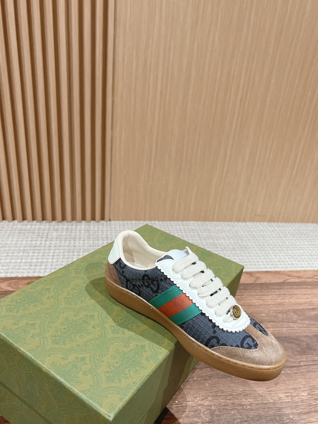 a1712291250429_0887-1