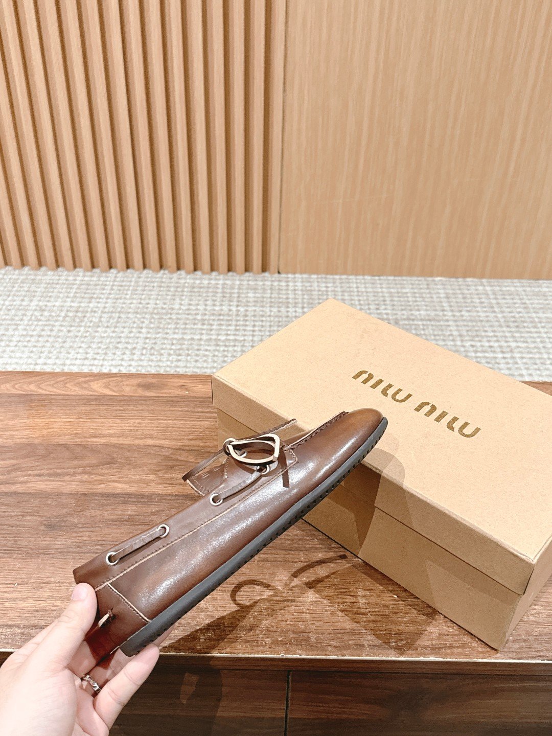 a1713100059889_1242-1