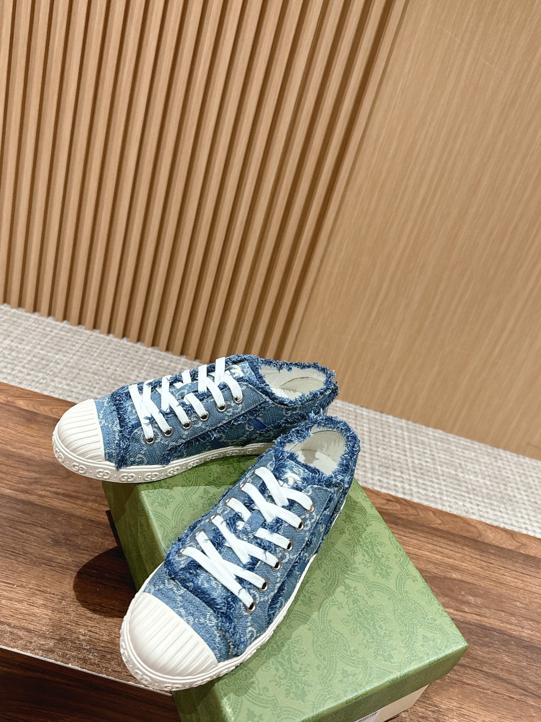 a1713944325614_0135-2