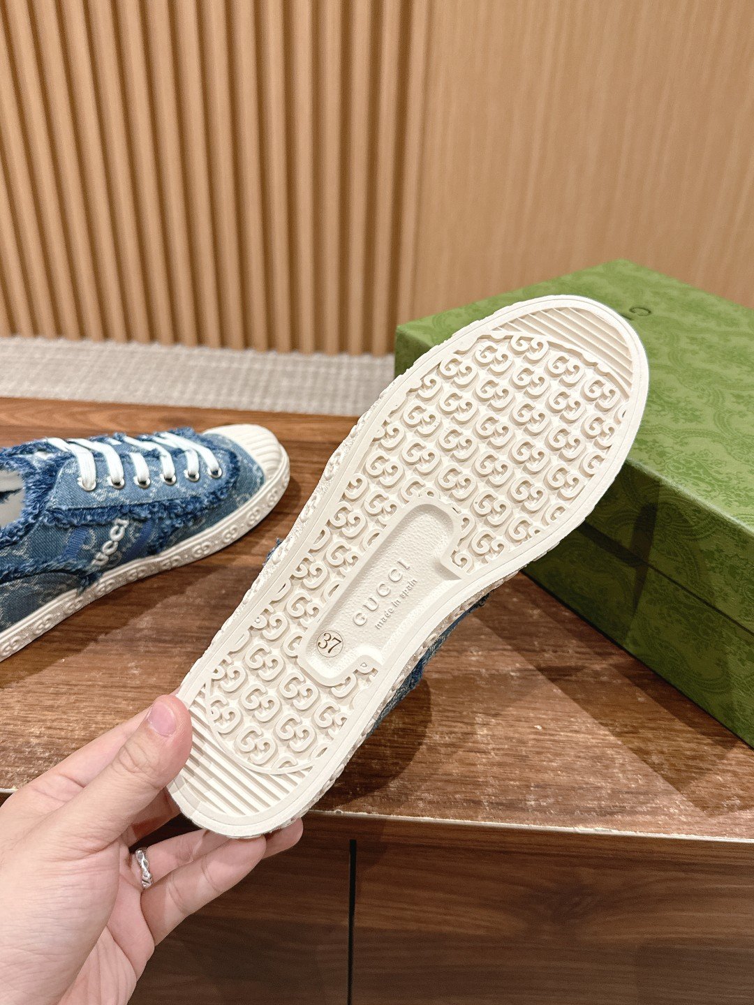 a1713944327117_4016-1