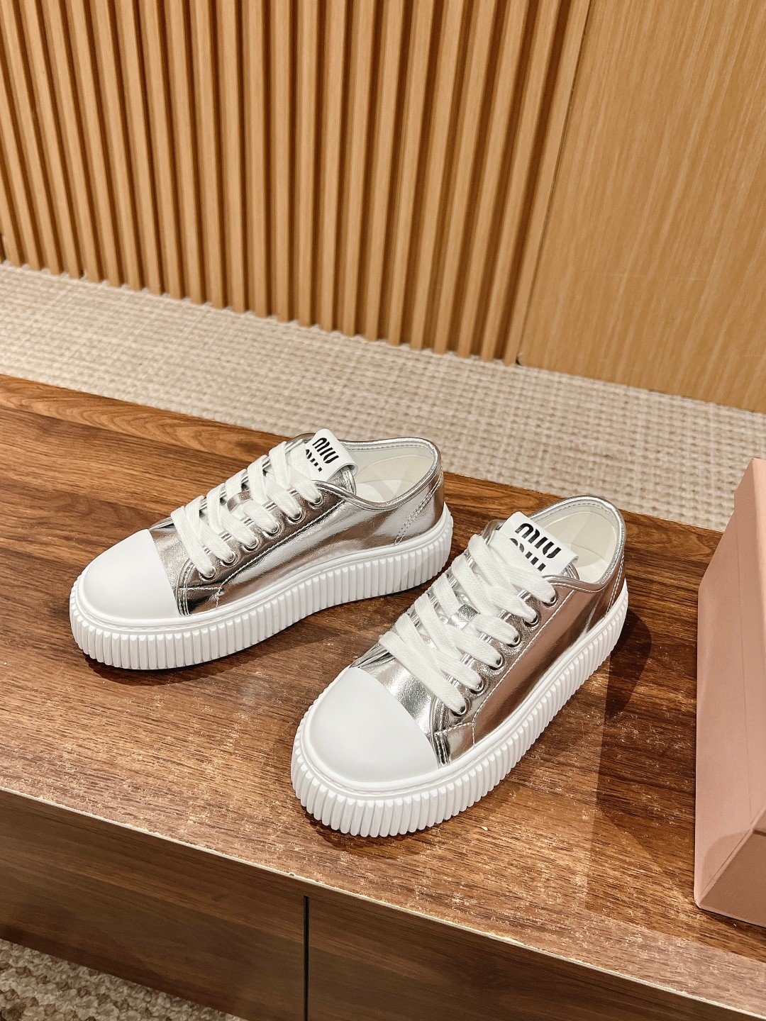 a1723363816828_5037-1