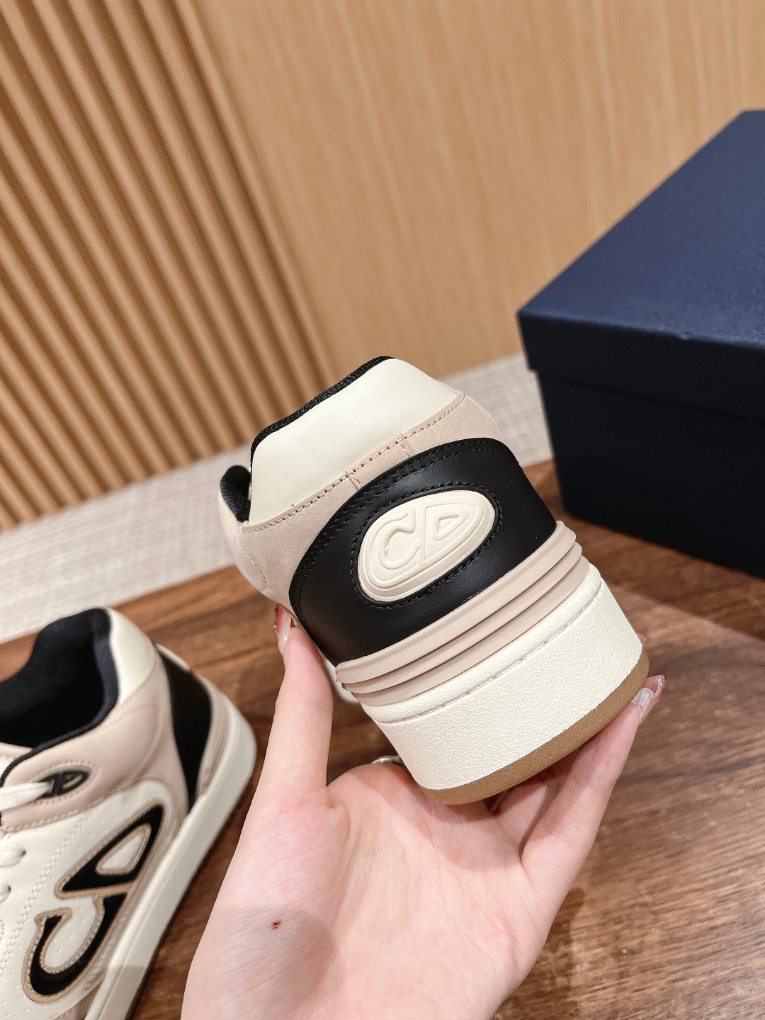 a1725702124719_0063-1 a1725702124719_0063-1