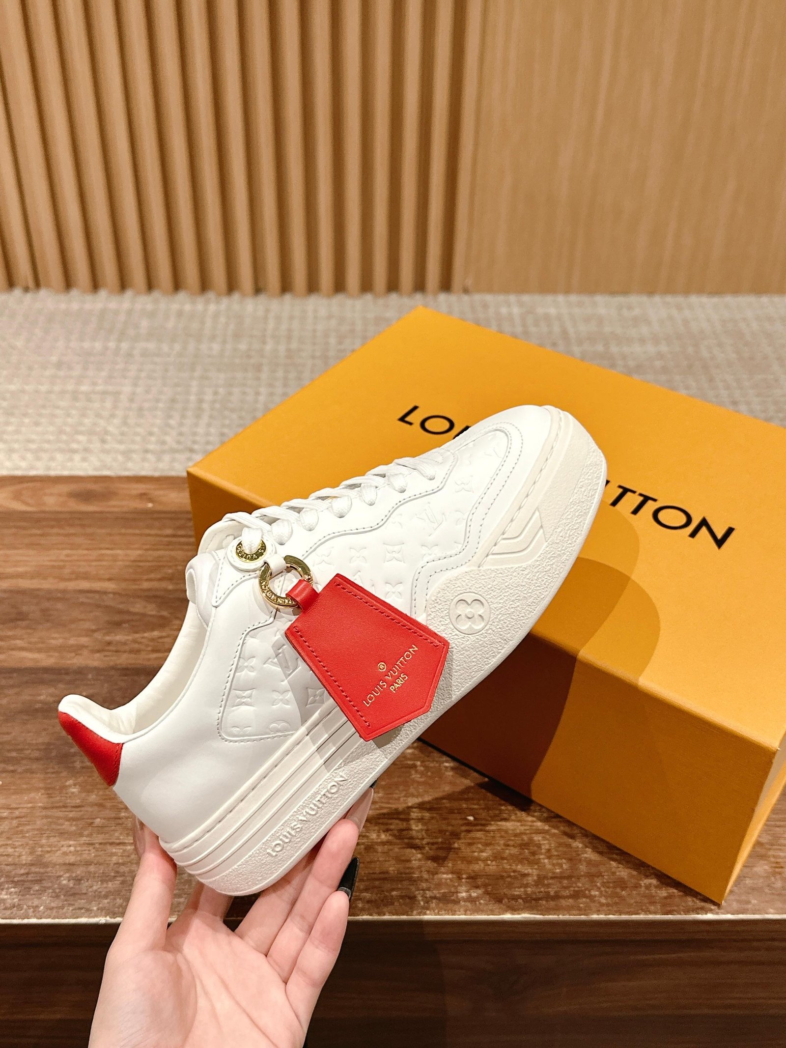 a1739854102120_6464-2