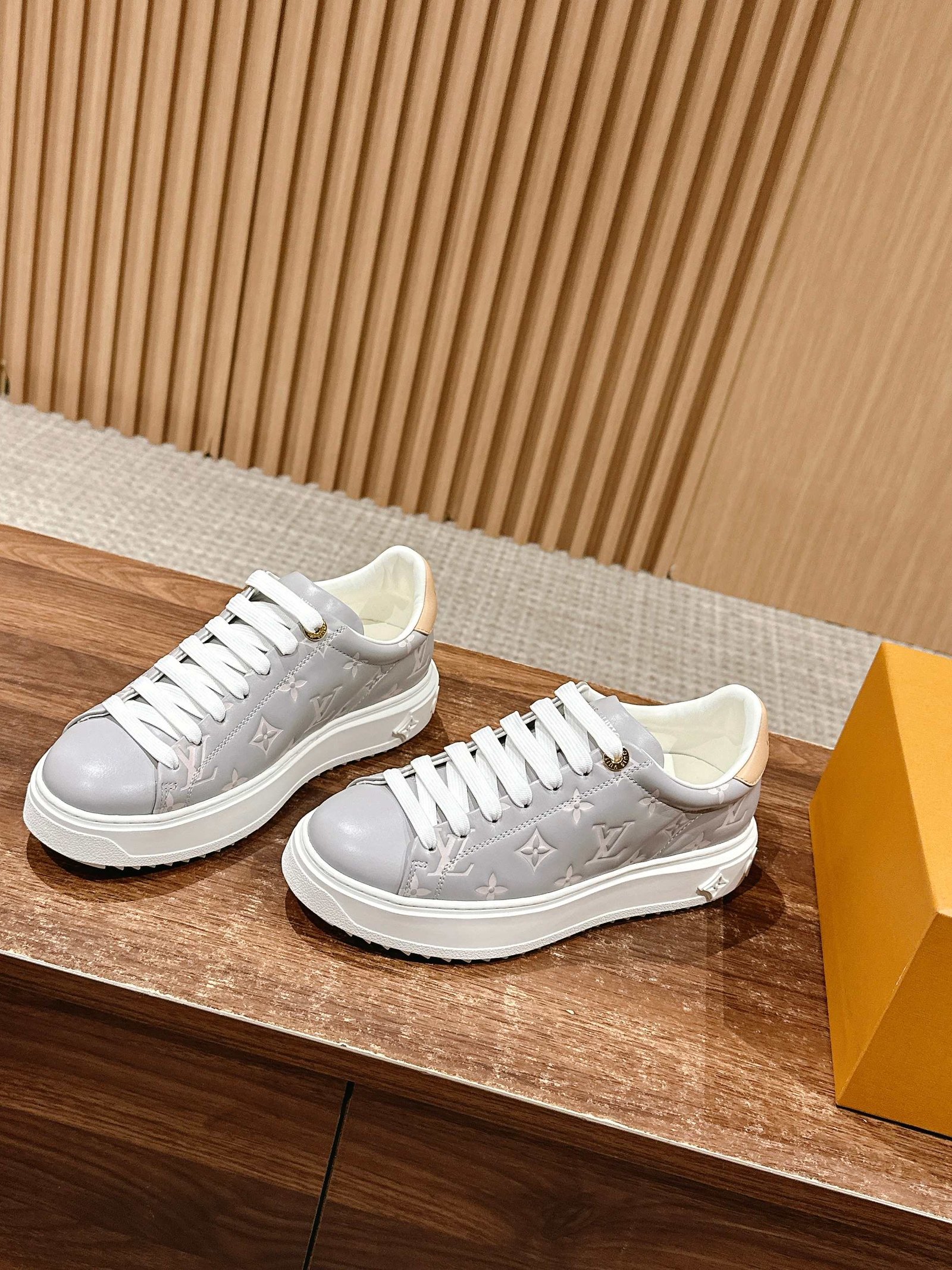 a1739854276711_8262-2