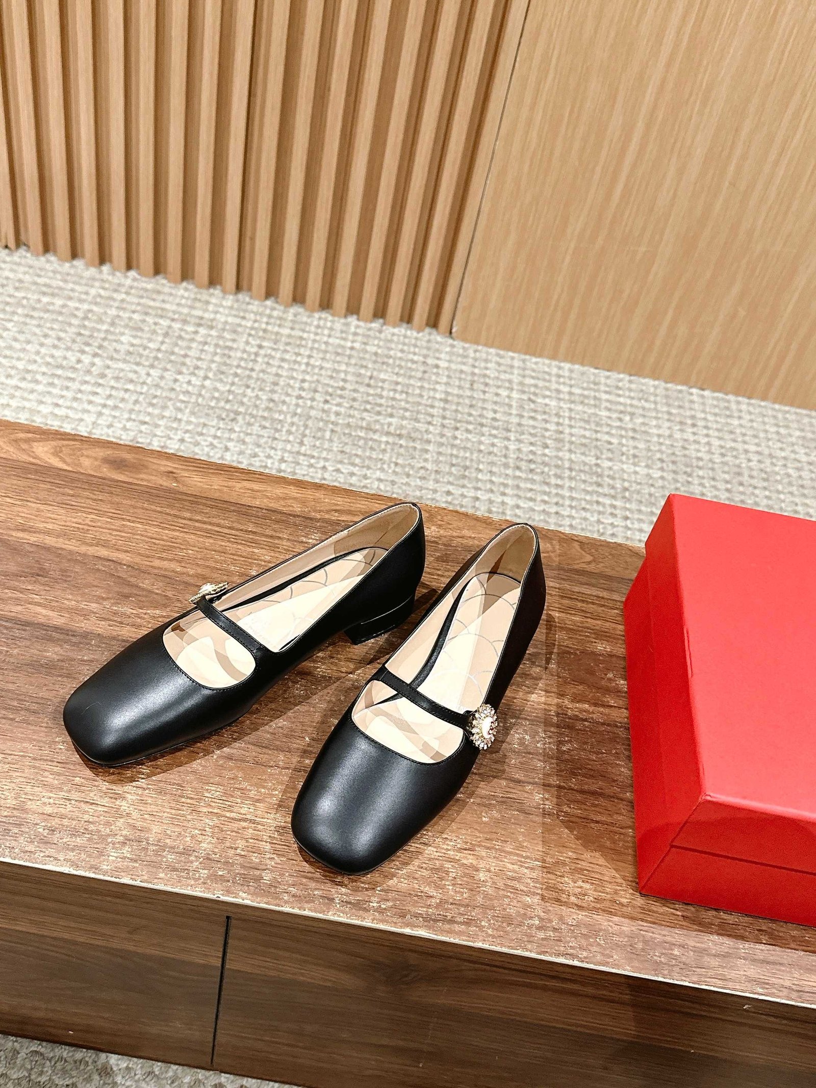 a1740744004223_3244-1 a1740744004223_3244-1