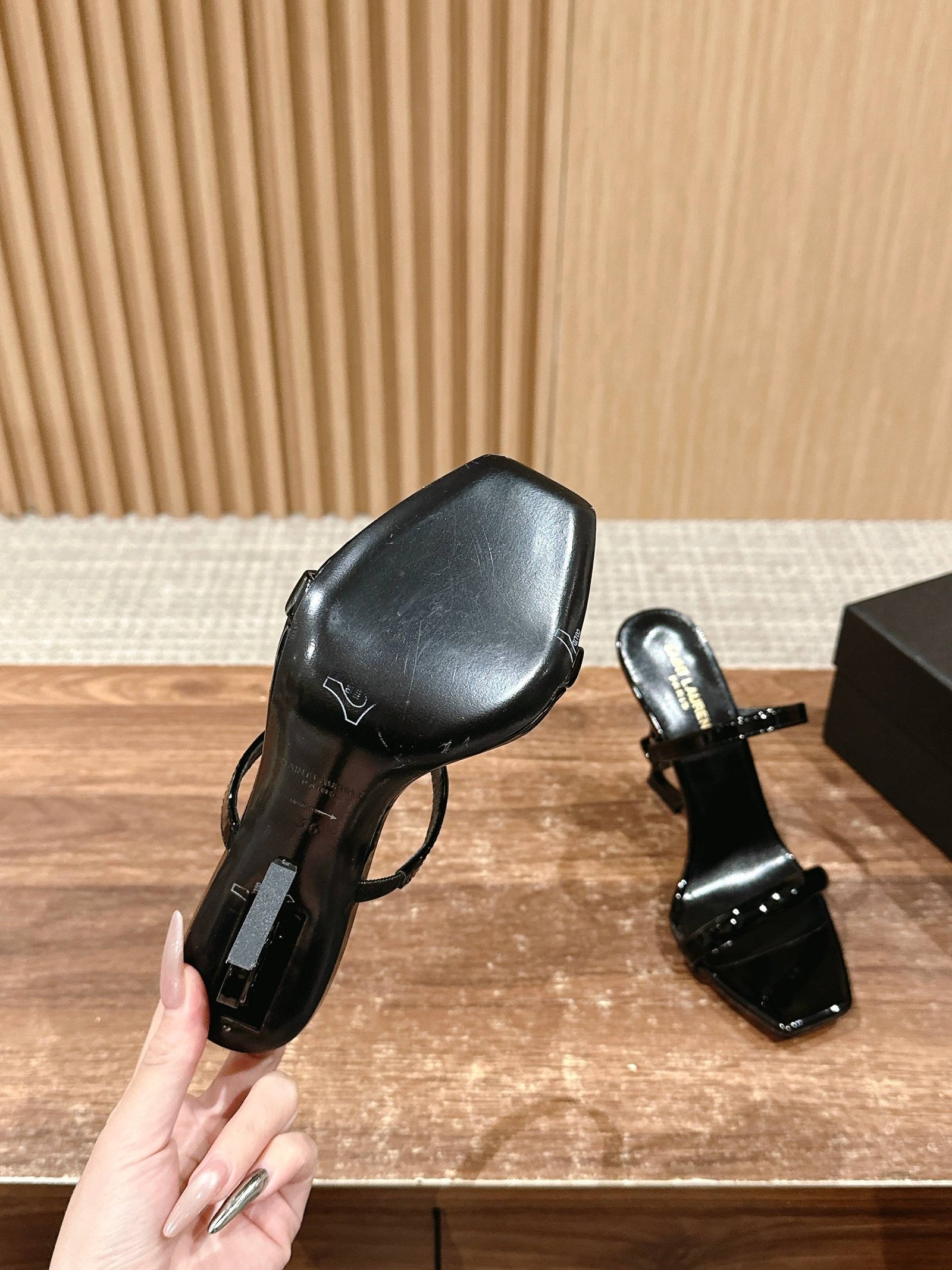 a1740745345001_7443-1