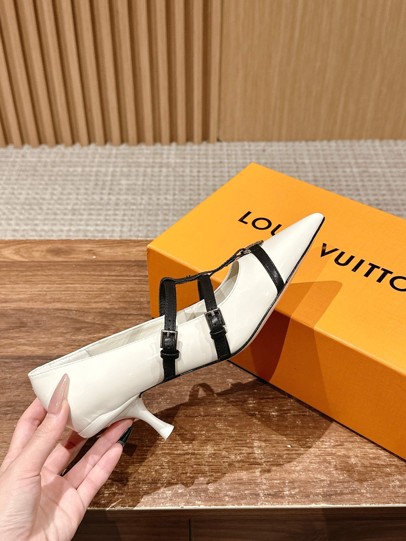 a1741095927147_5843-2