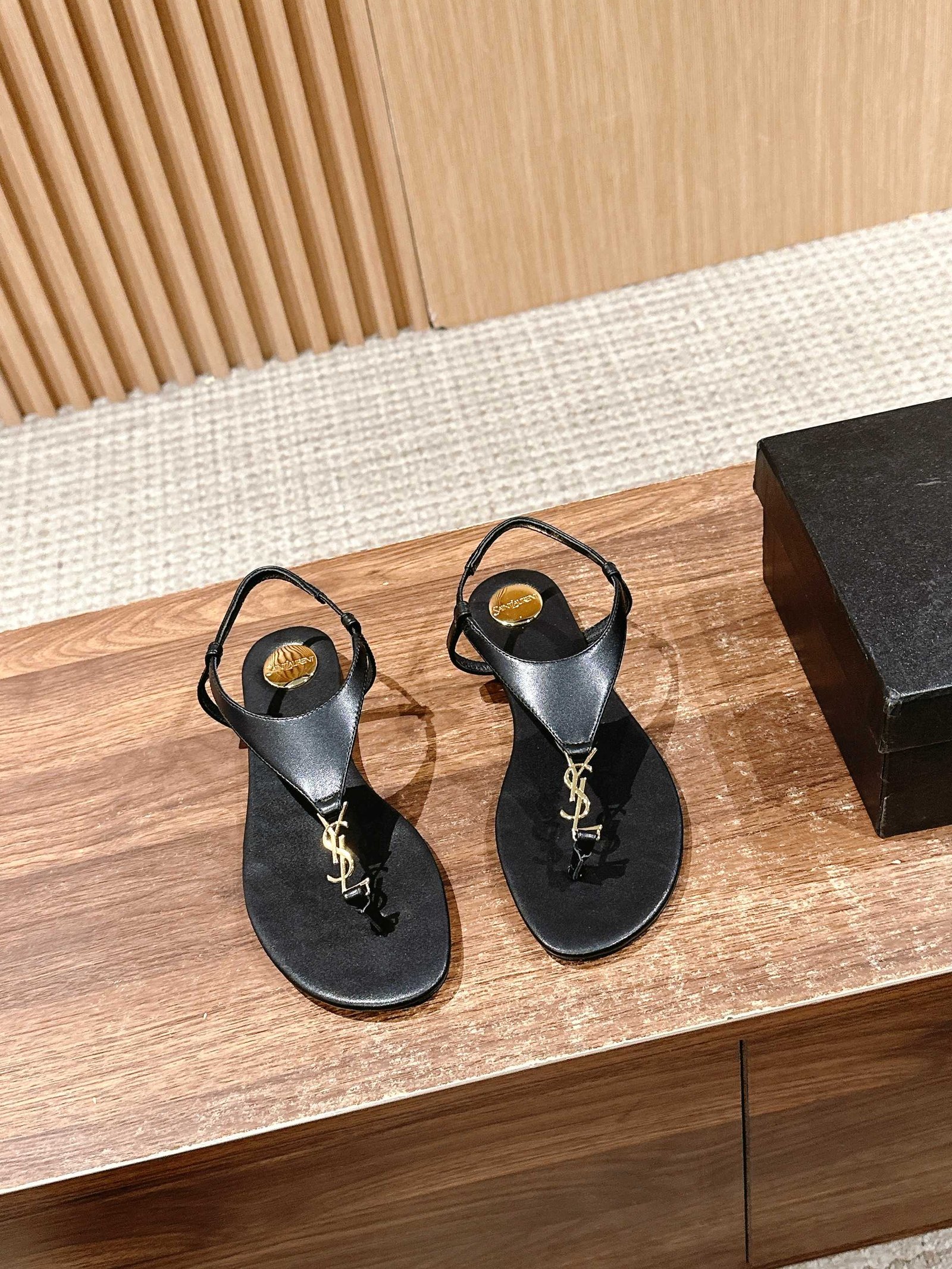 a1743231149830_1556-2