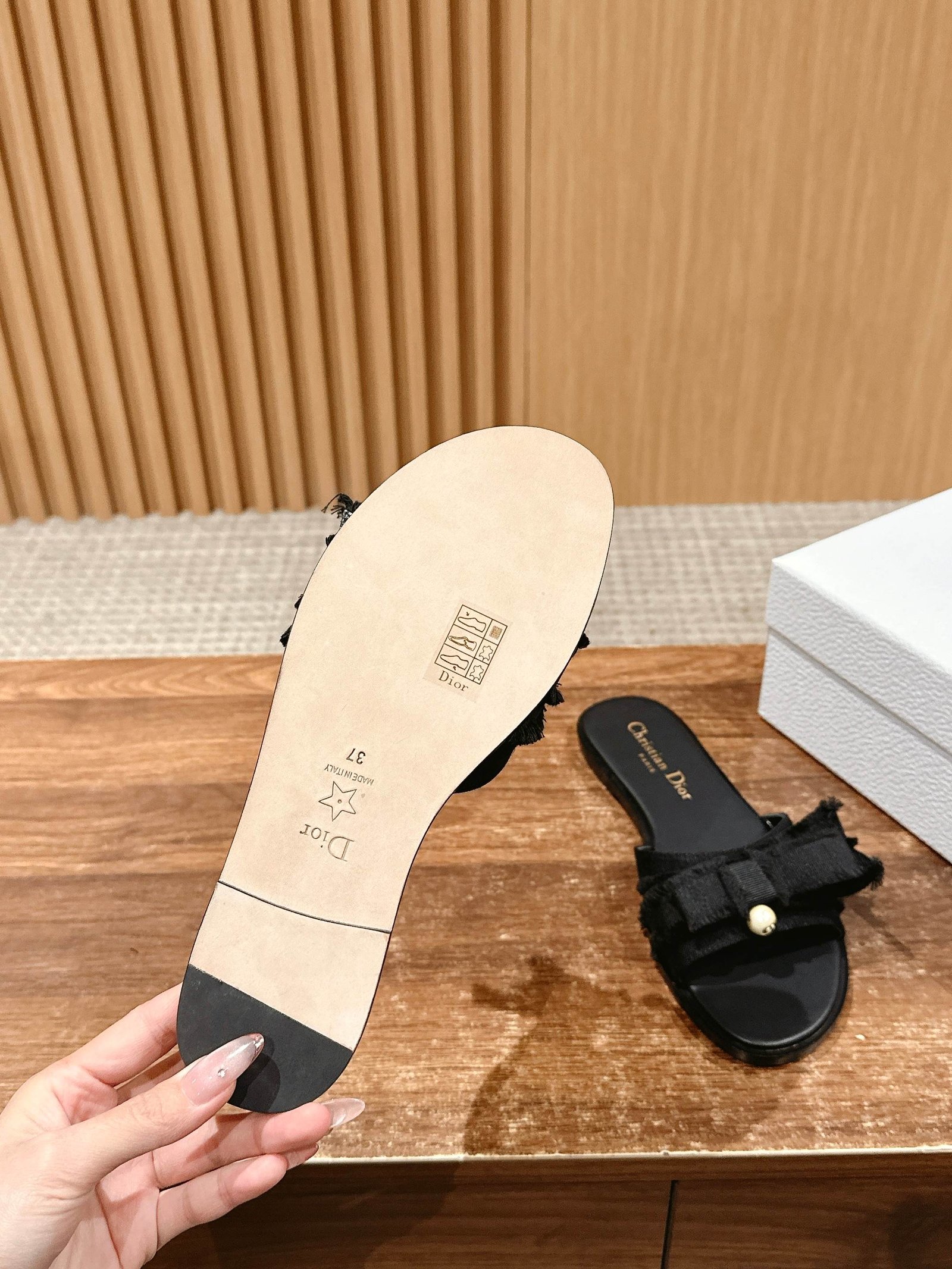 a1743937380689_5248-1