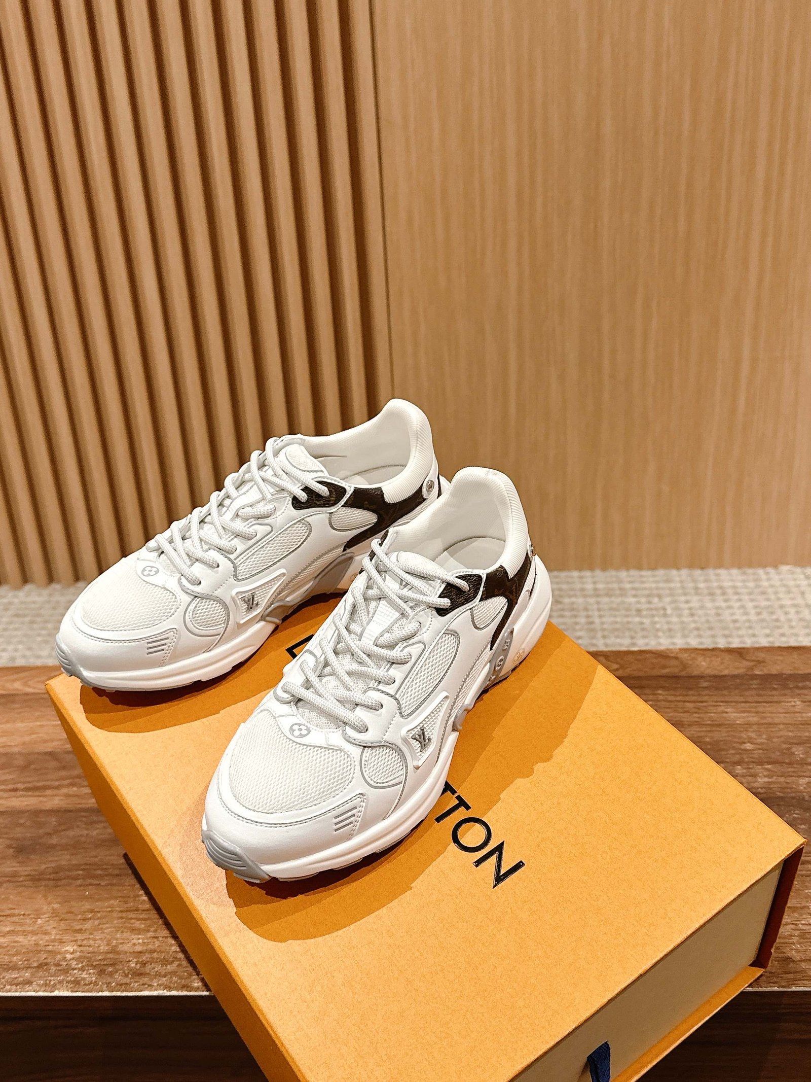 a1743946050076_0883-1