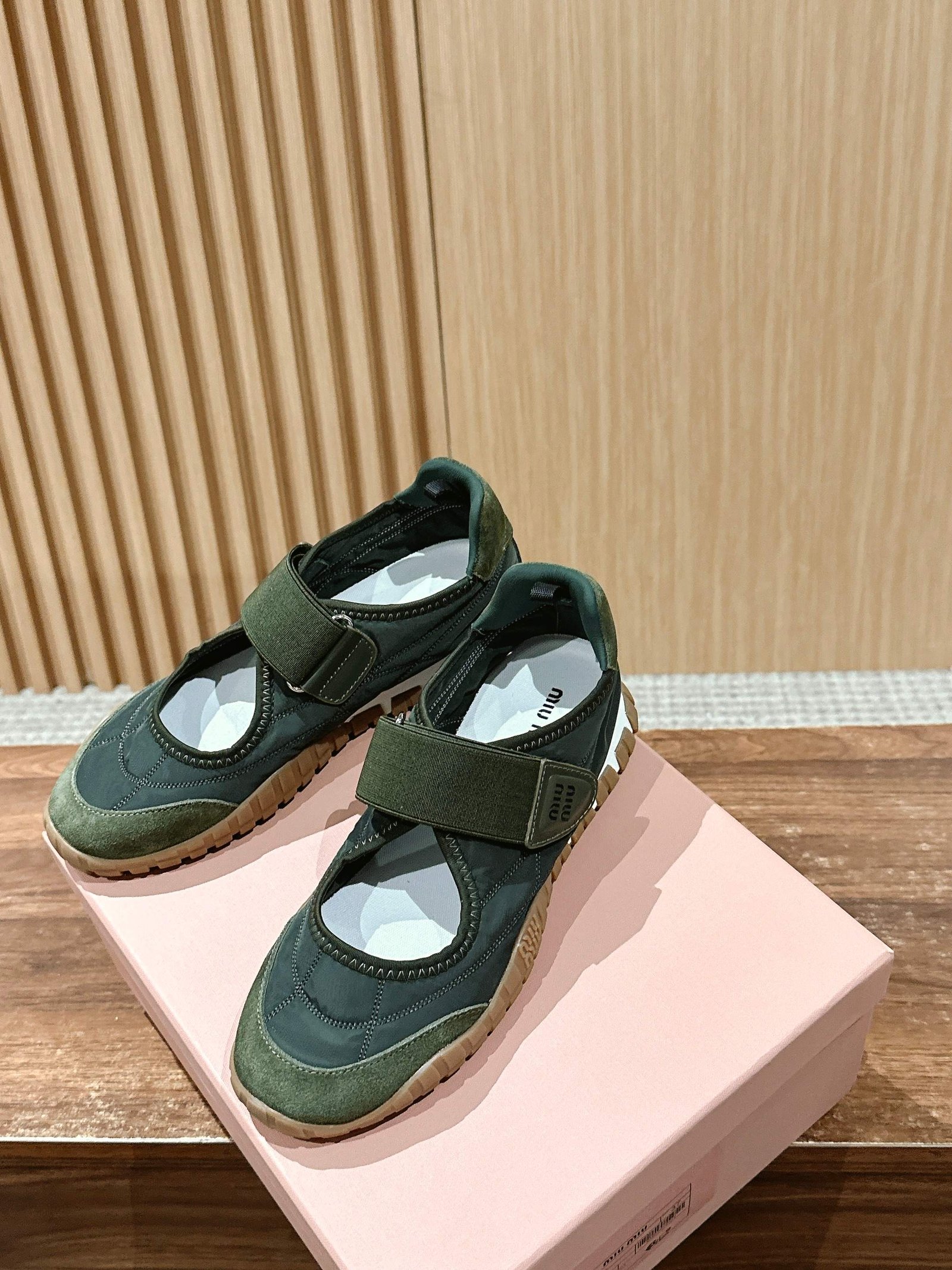 a1744531862054_8576-1 a1744531862054_8576-1