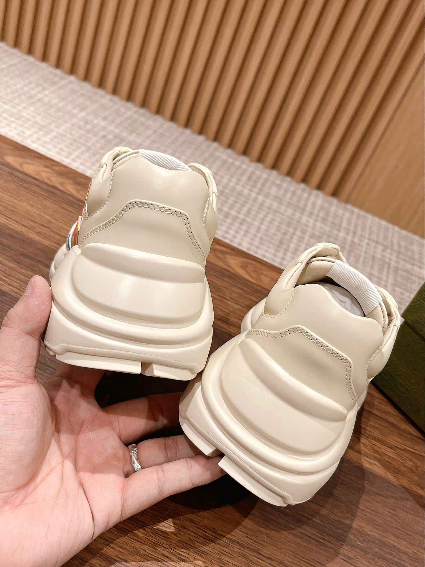 i1665925622_2740_8-1