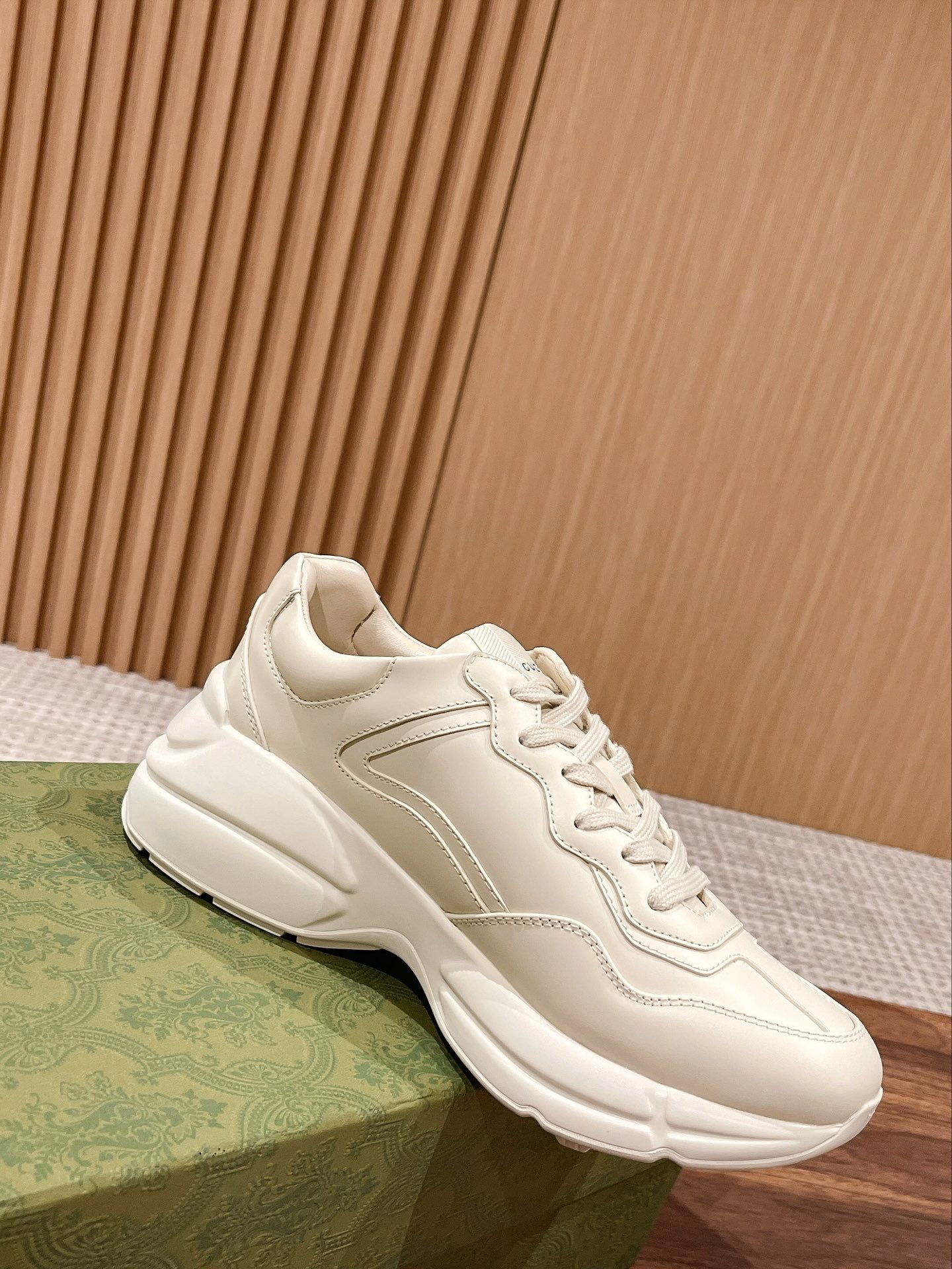 i1665925669_2883_2-1