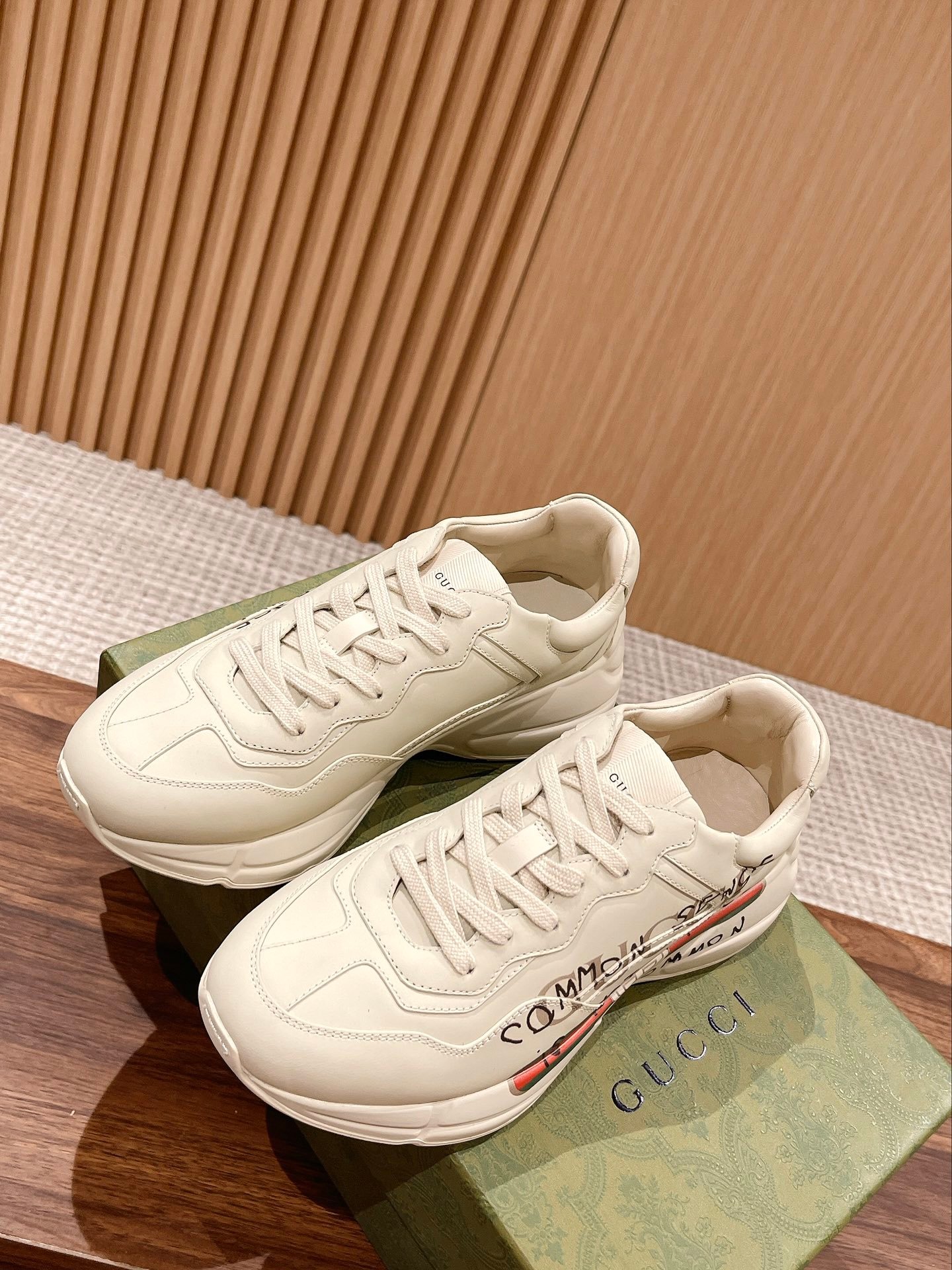 i1665925983_1979_2-2