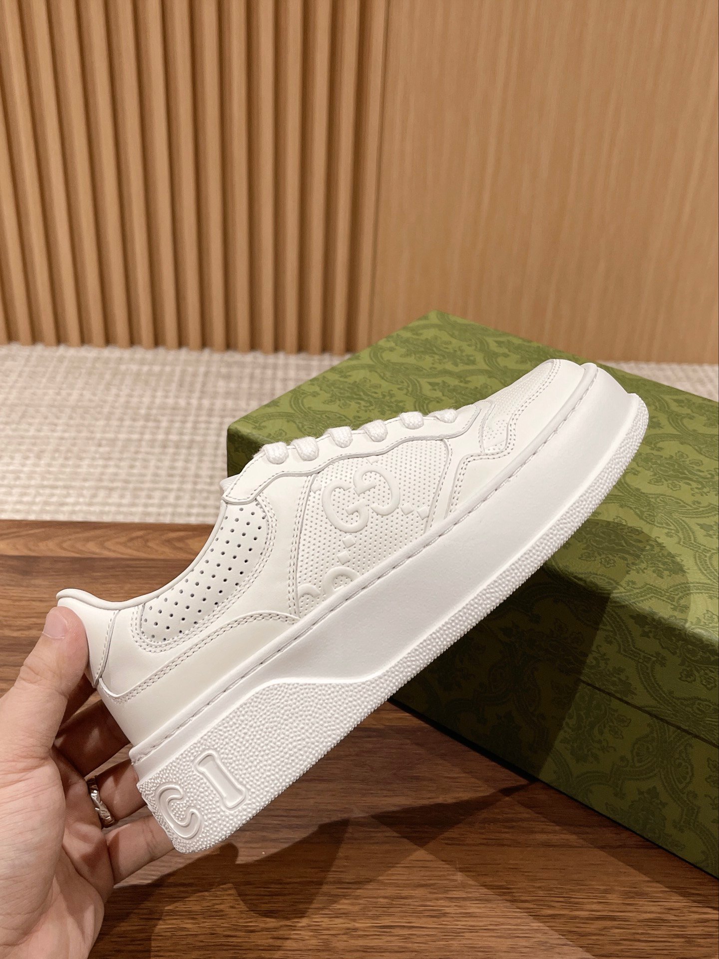 i1667042356_5542_4-3 i1667042356_5542_4-3