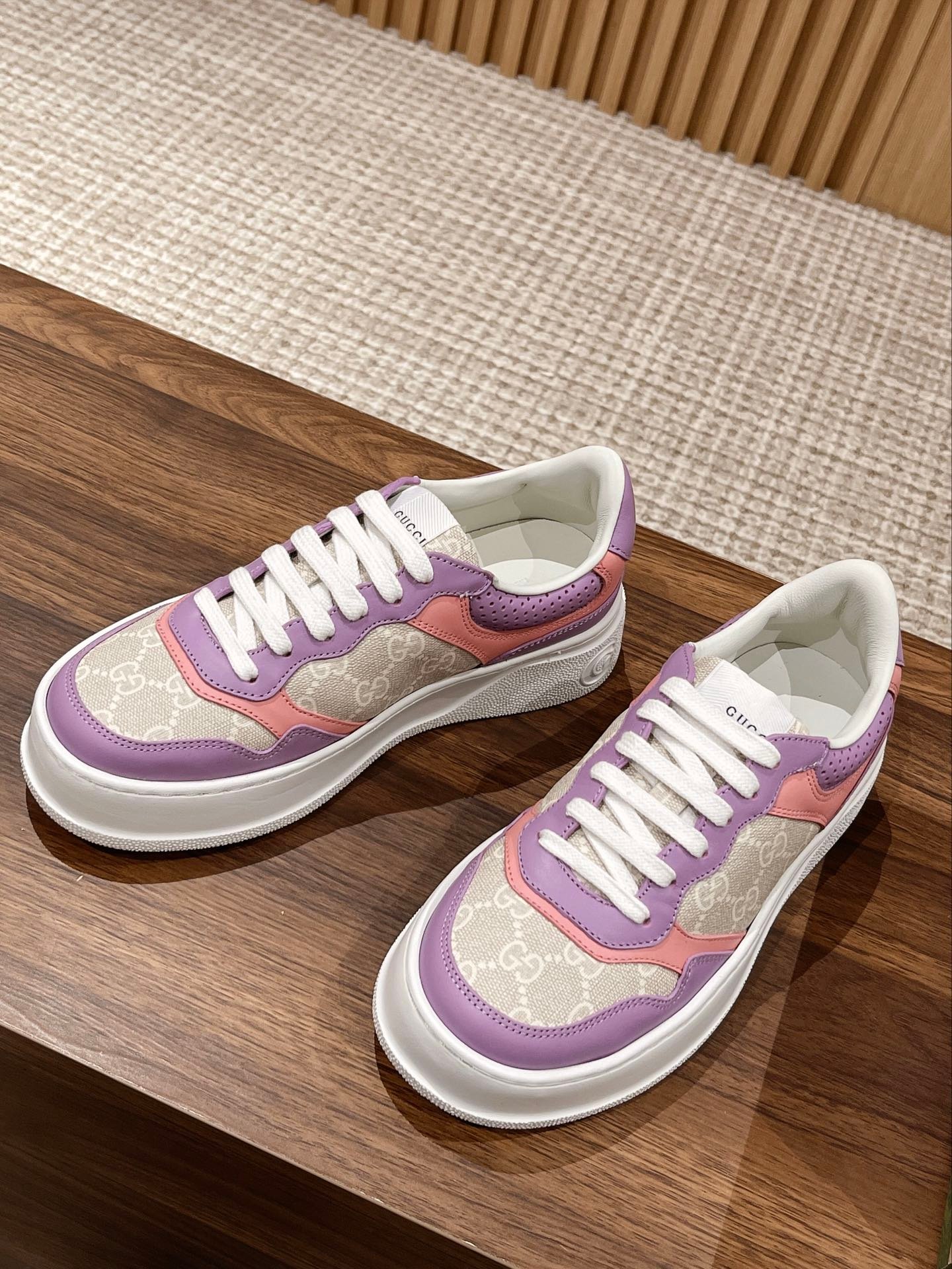 i1667042400_1082_1-2