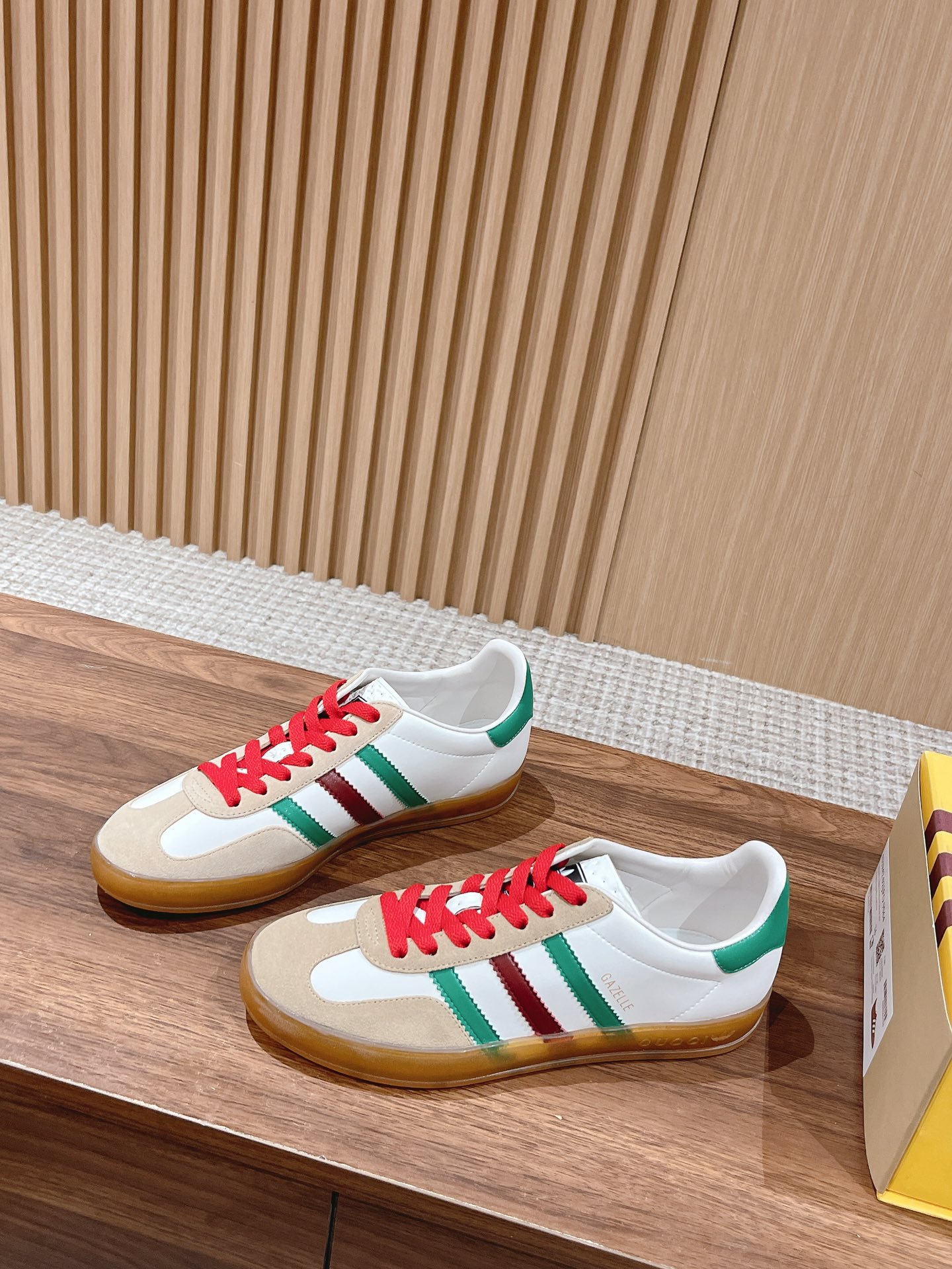 i1681137274_252_1-2 i1681137274_252_1-2