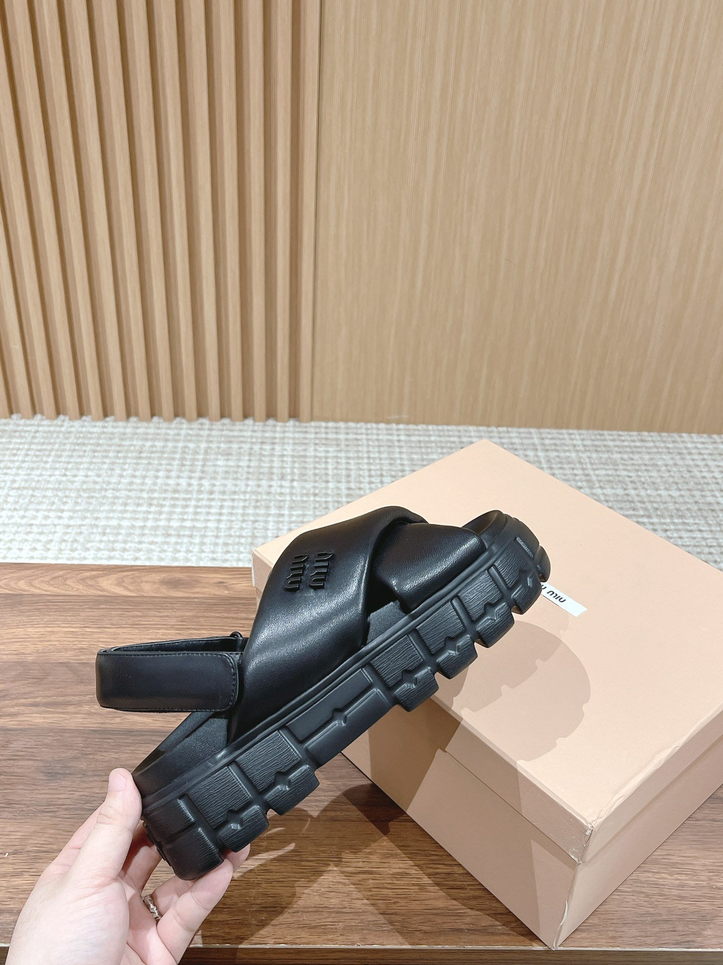 i1681482172_7704_4-1