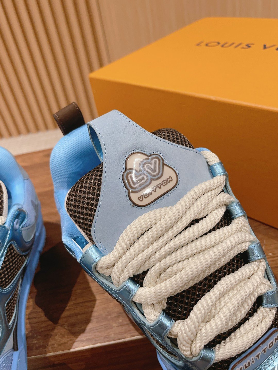 a1695780818439_7373-1