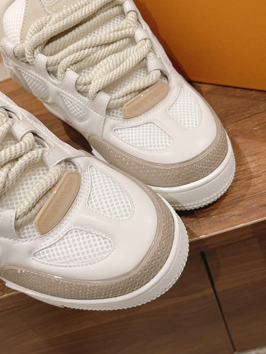 a1695780852248_7054-1