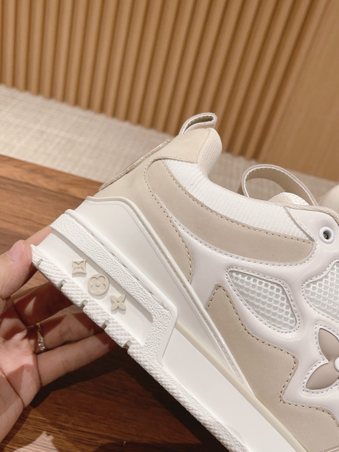 a1695780852378_0880-1