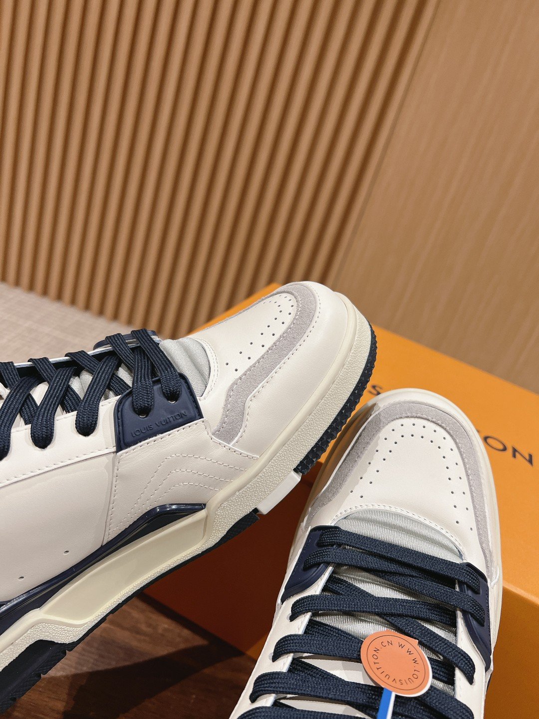 a1700919018125_4148-1