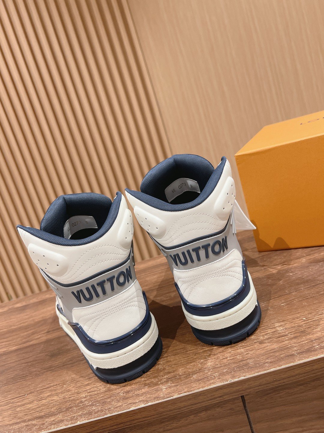 a1700919024126_1043-1