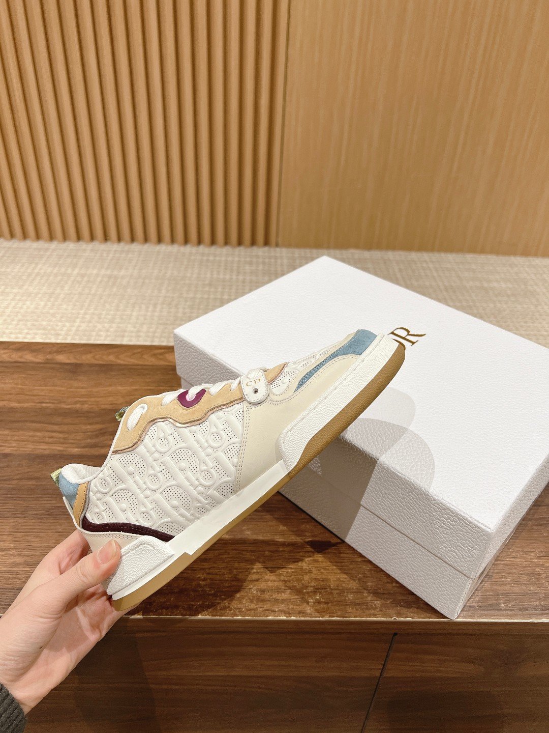 a1703945212798_6812-1