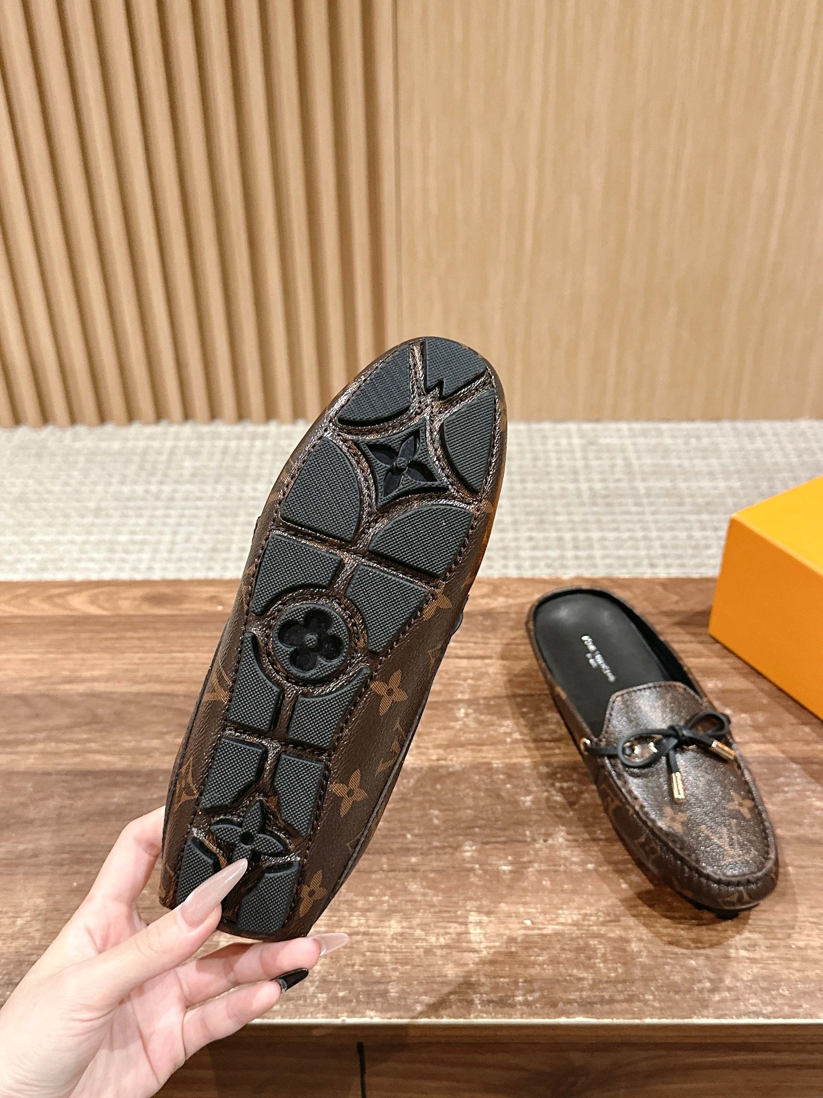 a1741339360576_1828-1