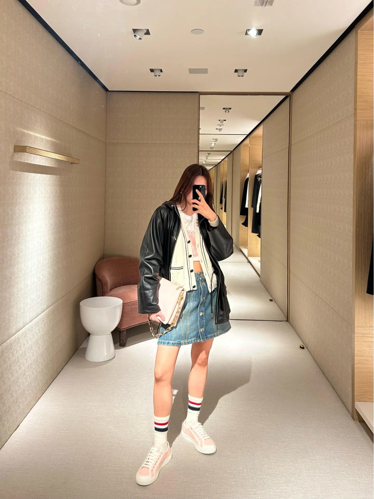 a1745433813240_0284-2