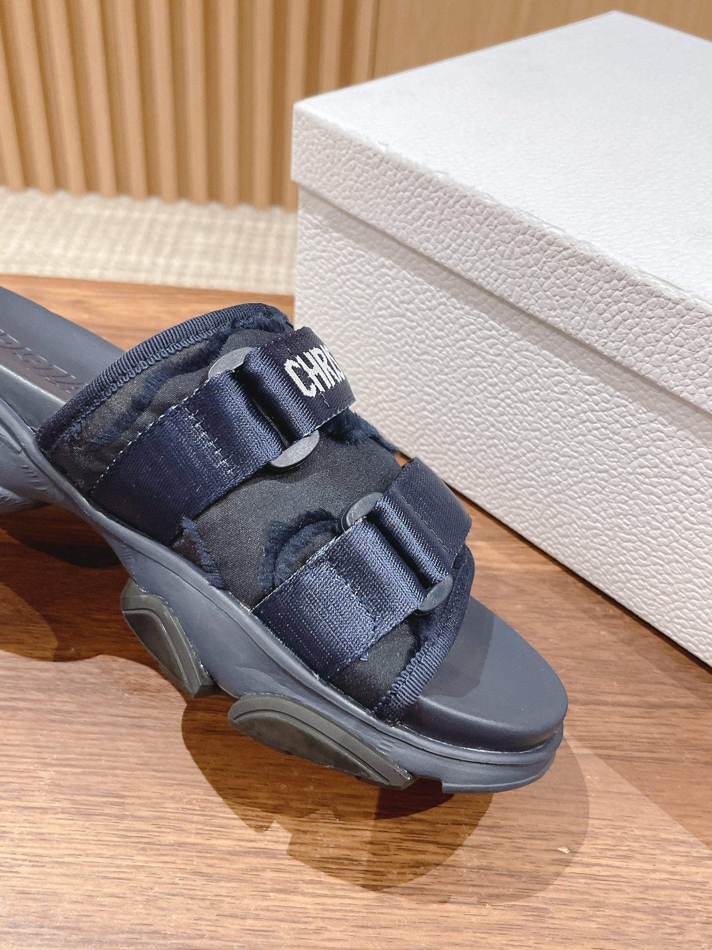 i1682690836_4669_5 i1682690836_4669_5