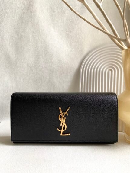YSL Caviar Long Clutch Black Large Goods real shot n this value bearing classic caviar long handbag, with gold old hardware, elegant and noble! Not only the capacity, the key is to pick up it immediately on the model, the imperial sister loli various styles can hold! And you can buy a chain on the tb own diy immediately and can become a crossbody bag armpit bag oh! n326079058 (27x13x5cm)